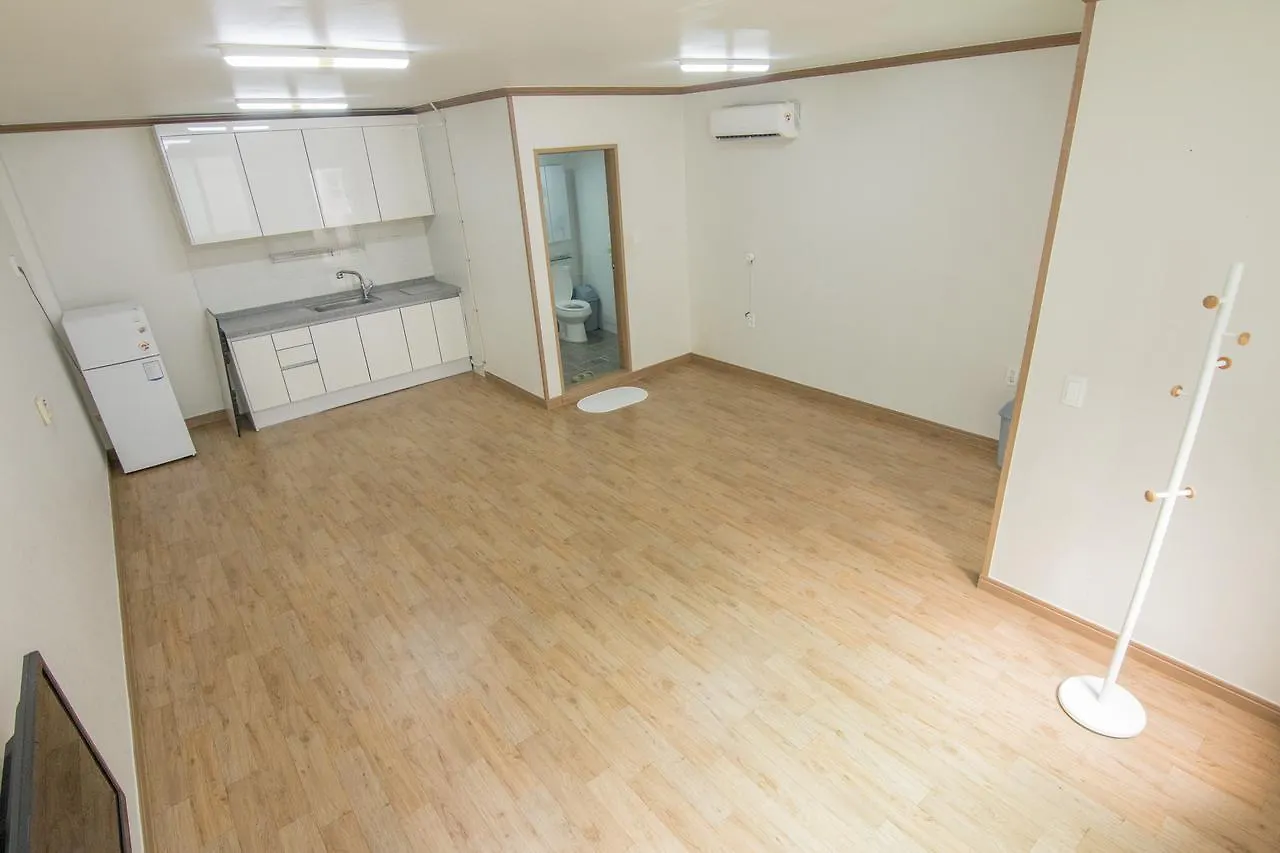 Stay House Busan Güney Kore