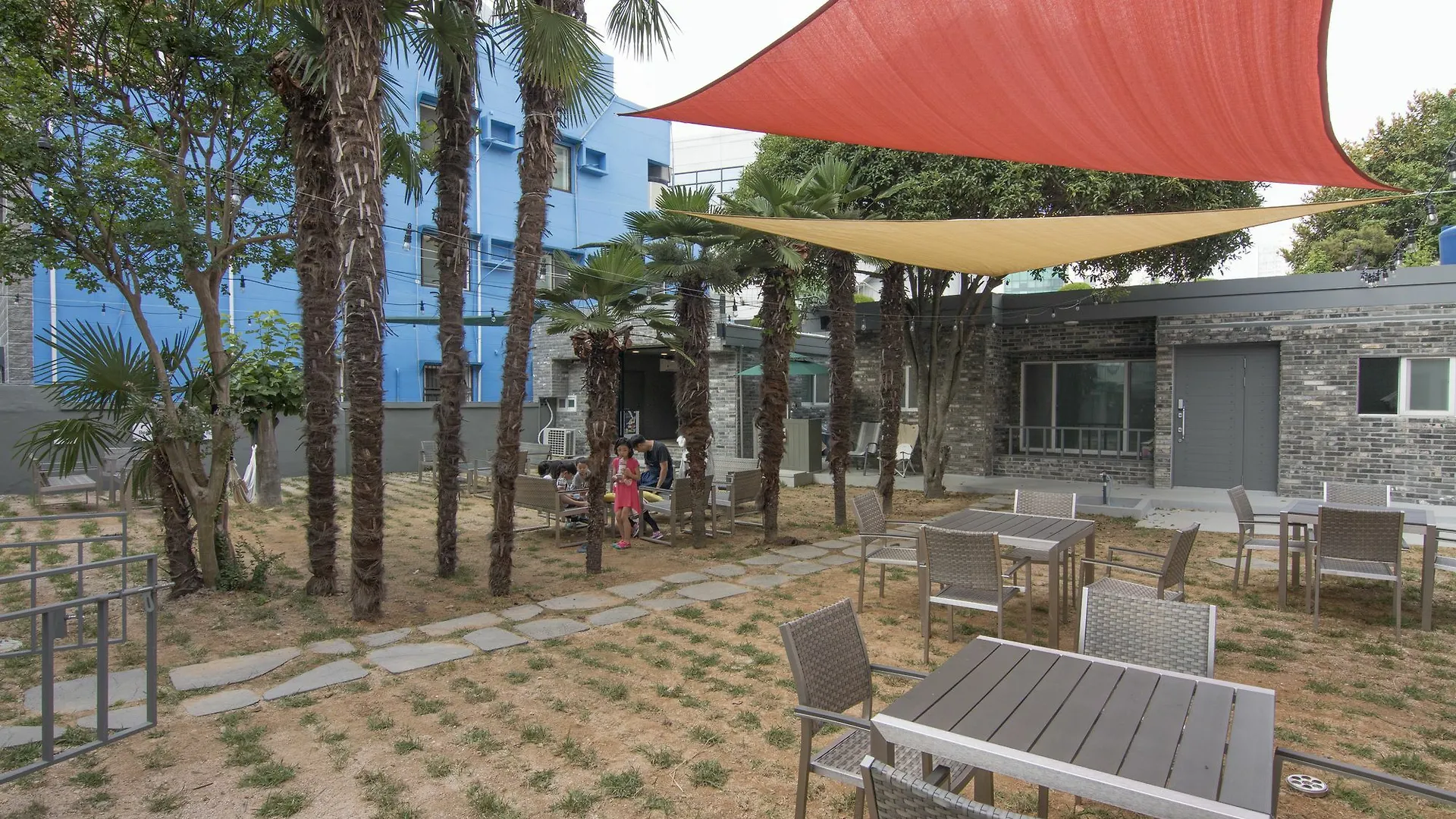 Stay House Busan 2*,